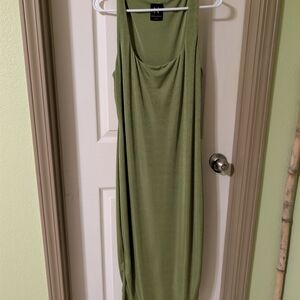 Elegant Green Sleeveless Dress